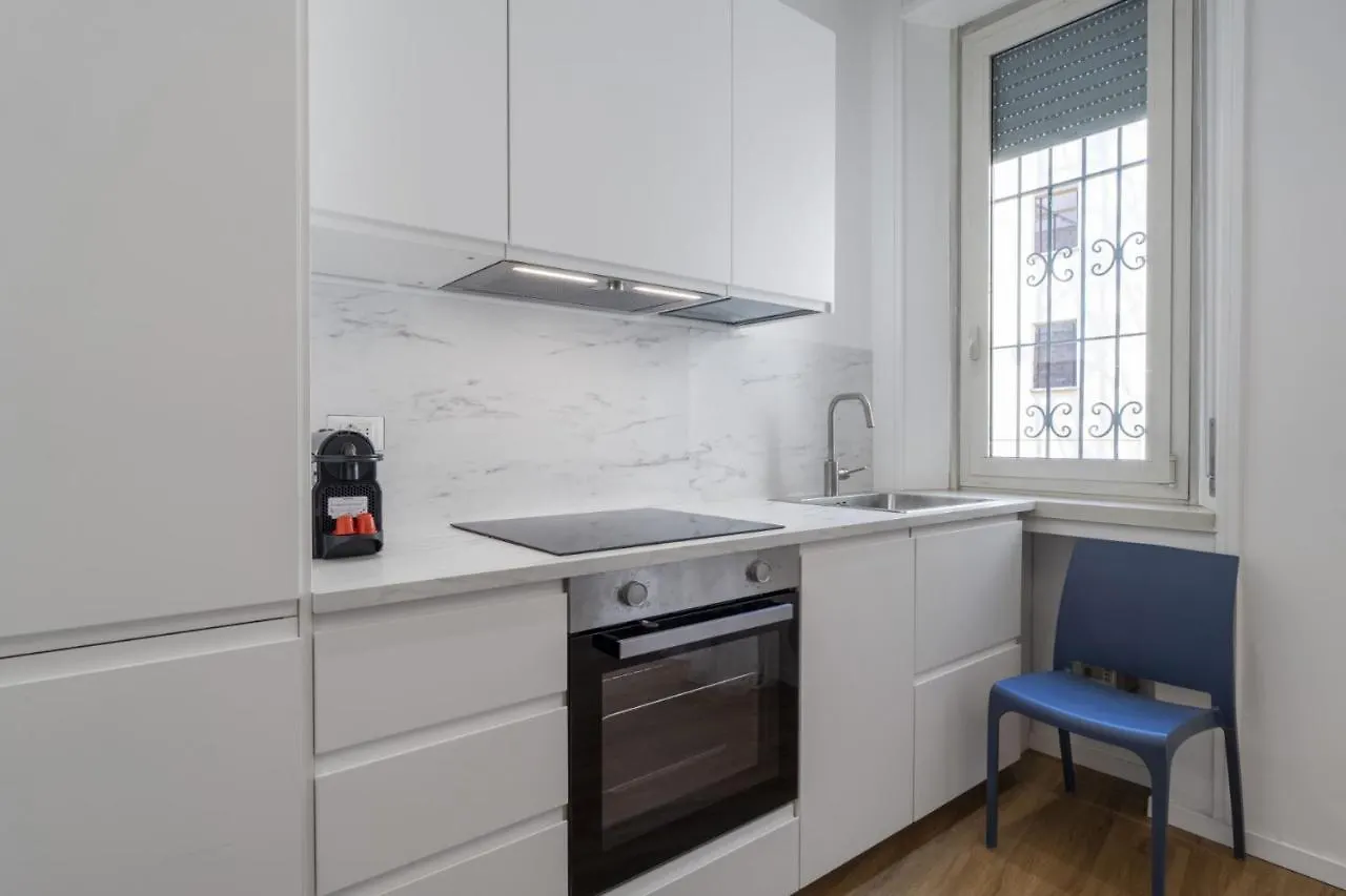 Easylife - Esperienza Unica Nel Cuore Di Moscova Milan 0*,  Italy